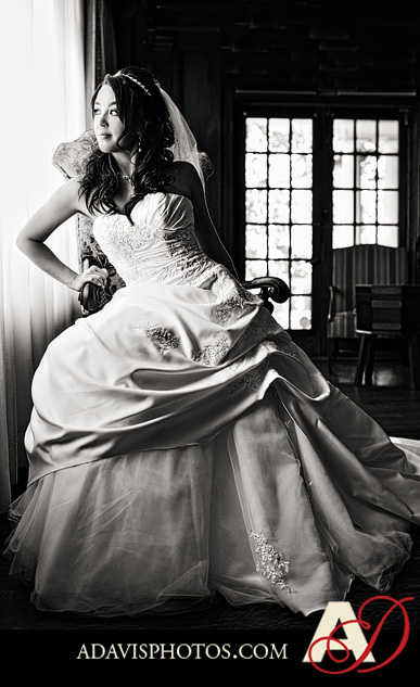 We photographed Stephanie's elegant bridal portraits at the historic 