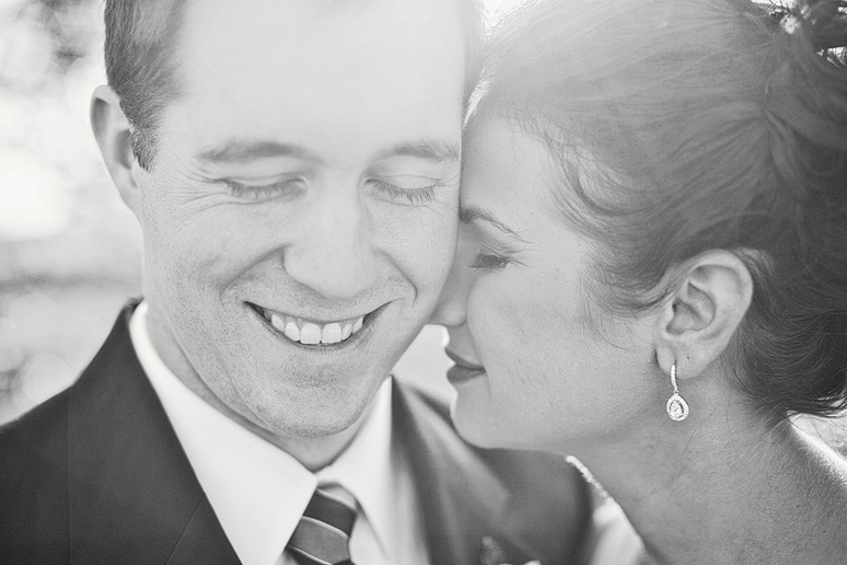 romantic and modern wedding photography by Dallas wedding photographer Allison Davis Photography