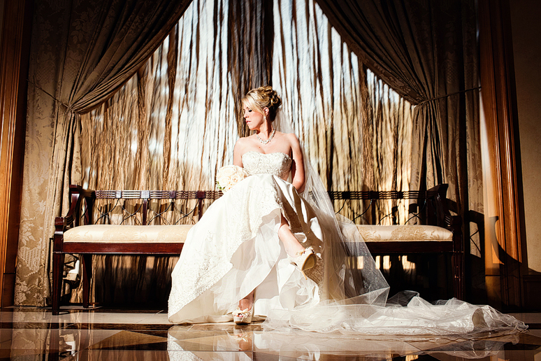 bridals at the Four Seasons Resort and Hotel by Dallas wedding photographer Allison Davis Photography