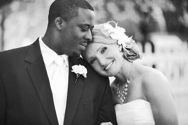 YWCA wedding photographs by Allison Davis Photography of north Texas