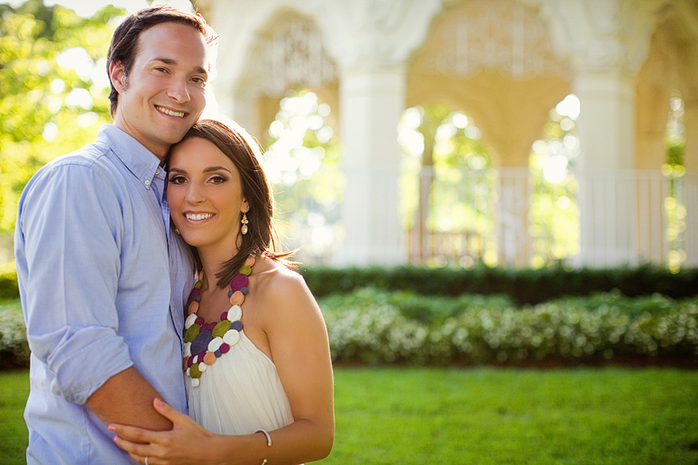 engagement portraits at Valencia Park in Highland park by Plano wedding photographer Allison Davis