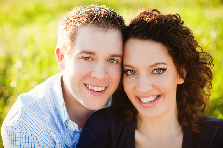 sweet and simple engagement portraits