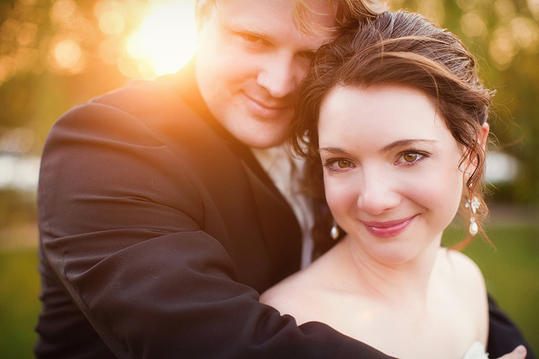 beautiful bride and groom wedding day photographs in Plano by Dallas wedding photographer allison Davis photography