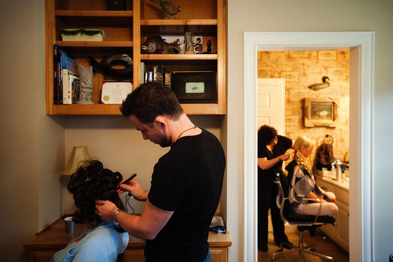 bride getting ready for wedding at University Christian Church