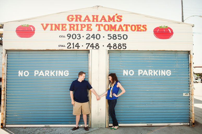 Dallas engagement portraits at the Farmer's Market by Dallas wedding photographer Allison Davis Photography