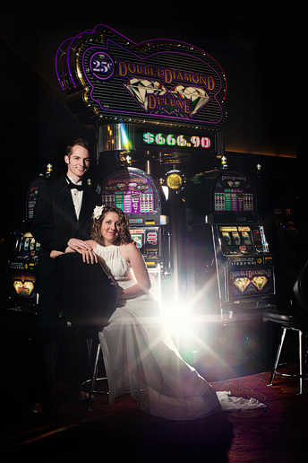 las vegas wedding bride and groom portraits by Allison Davis