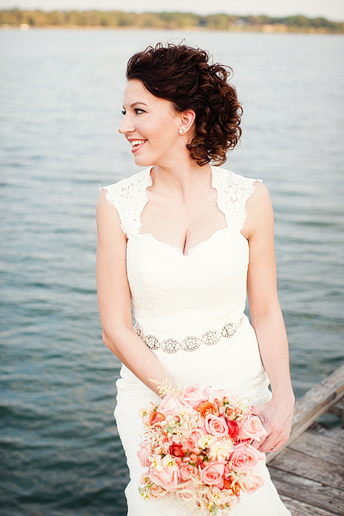 White Rock Lake Dallas bridal portraits on a fishing dock by Allison Davis