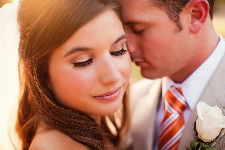 sweet wedding portraits of the Bride and groom by Allison Davis Photography
