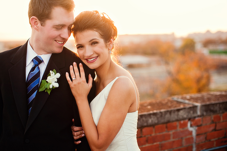 wedding portraits of the Bride and groom by Allison Davis Photography atop Off the Grid's rooftop in downtown dallas