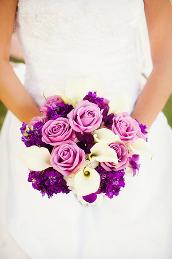 brides bouquet with purple and white flowers by Dallas wedding photographer Allison Davis Photography
