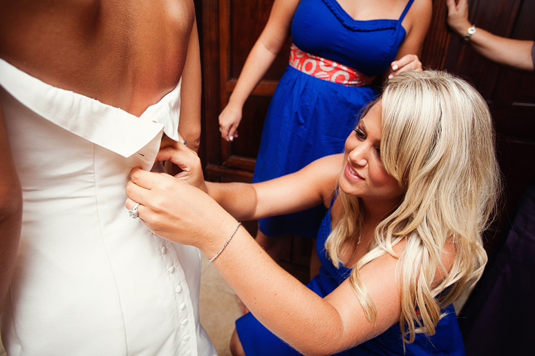 photographs of the bride getting ready on her wedding day in the bridal suite at the Maple Manor hotel