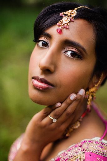 bridal portrait at Trinity Park in Fort Worth by Allison Davis Photography