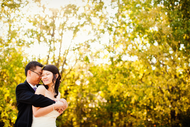 natural and sweet portraits of a bride and groom in Dallas by Allison Davis Photography