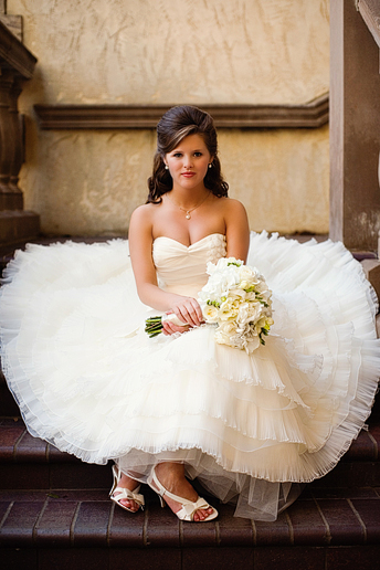 elegant bridal portrait at the las Colinas Canals staircase by Allison Davis Photography