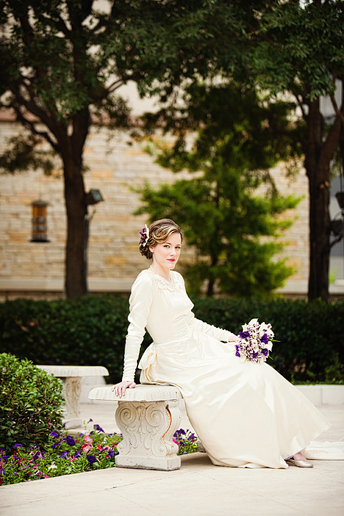 bridal portrait at the Stonebriar Westin Resort hotel by Dallas wedding photographer Allison Davis Photography