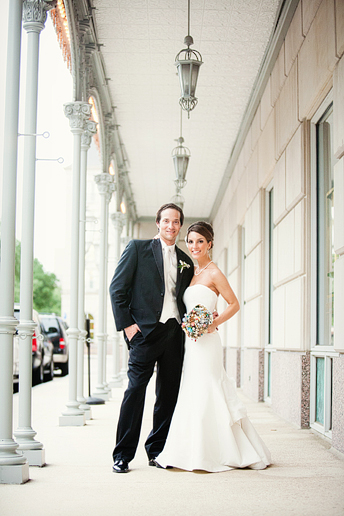 romantic and beautiful bride and groom portraits by Allison Davis Photography at The Crescent hotel in downtown Dallas