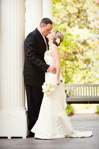 romantic wedding day portraits of the bride and groom by Frisco wedding photographer Allison Davis Photography
