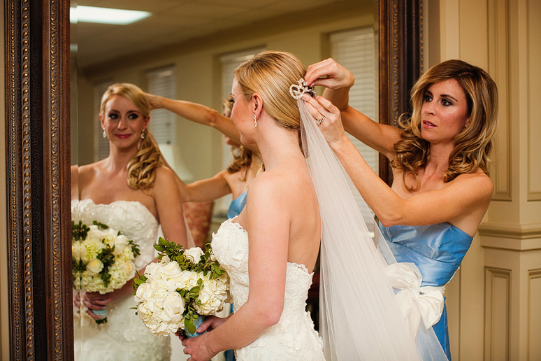 bride getting ready for a wedding at University Christian Church