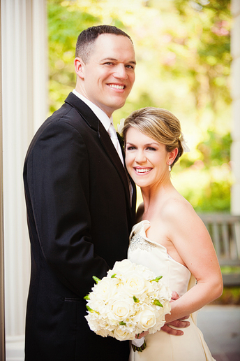 romantic wedding day portraits of the bride and groom by Plano wedding photographer Allison Davis Photography