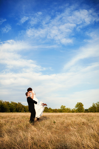 romantic and beautiful bride and groom portraits by Allison Davis Photography at the Arbor Hills Nature Preserve