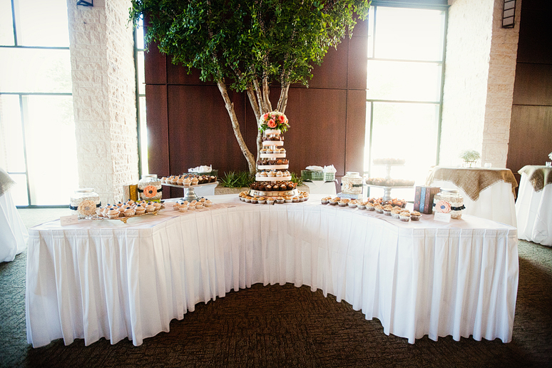 wedding day details of the cupcake table at Prestonwood