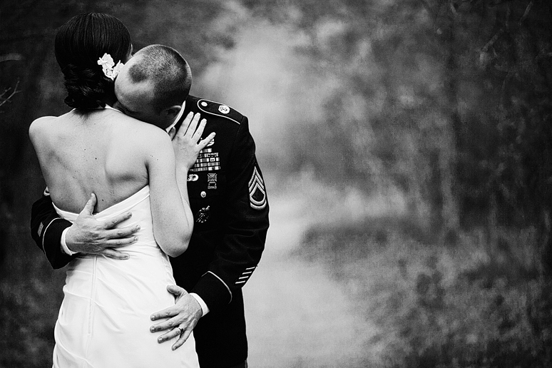 wedding photographs in the forest by Dallas wedding photography Allison Davis Photography
