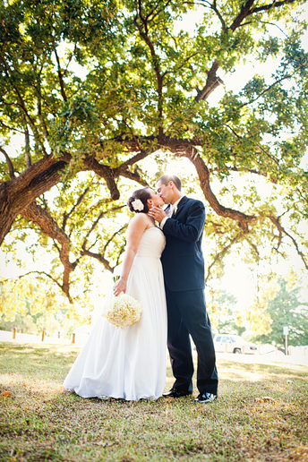 wedding photographs at White Rock Lake by Allison Davis Photography
