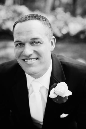 wedding day portraits of the groom by Dallas wedding photographer Allison Davis Photography