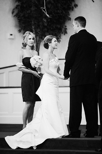 Baptist Church wedding by Dallas wedding photographer Allison Davis