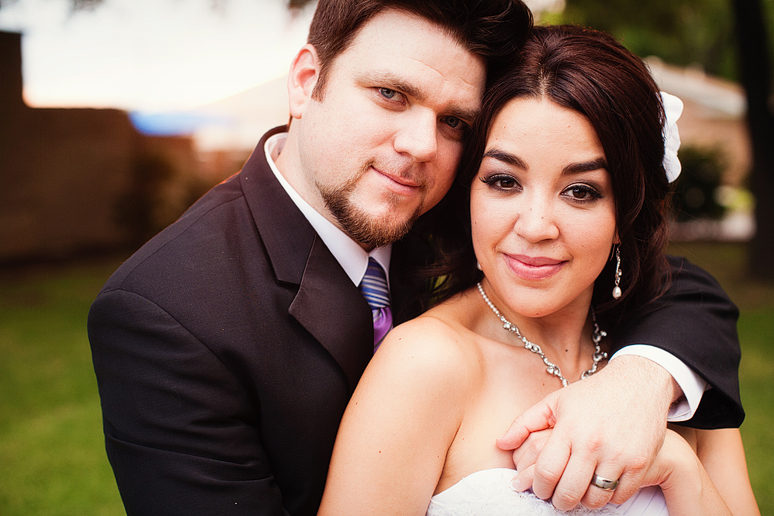 romantic and modern bride and groom portraits at canyon creek country club in richardson texas