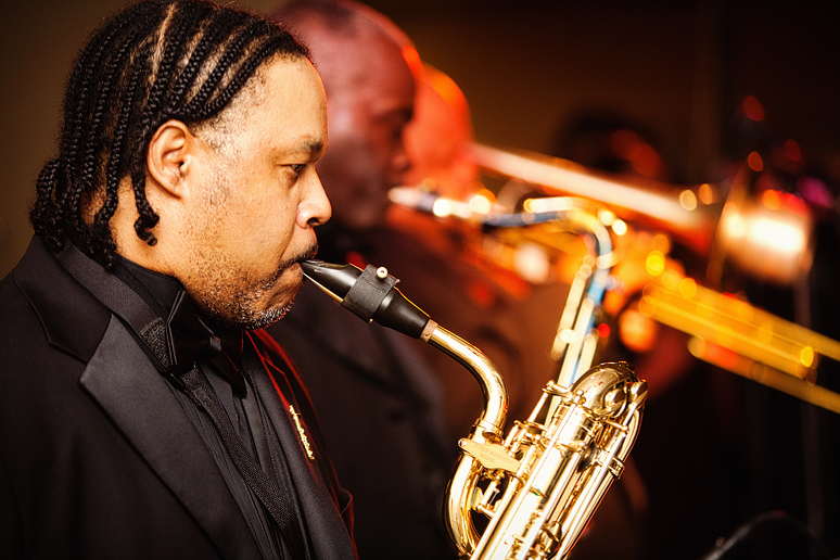band performing at a wedding reception at the canyon creek country club