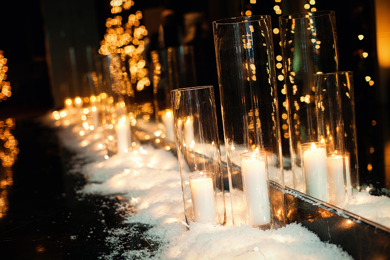 winter wedding decor
