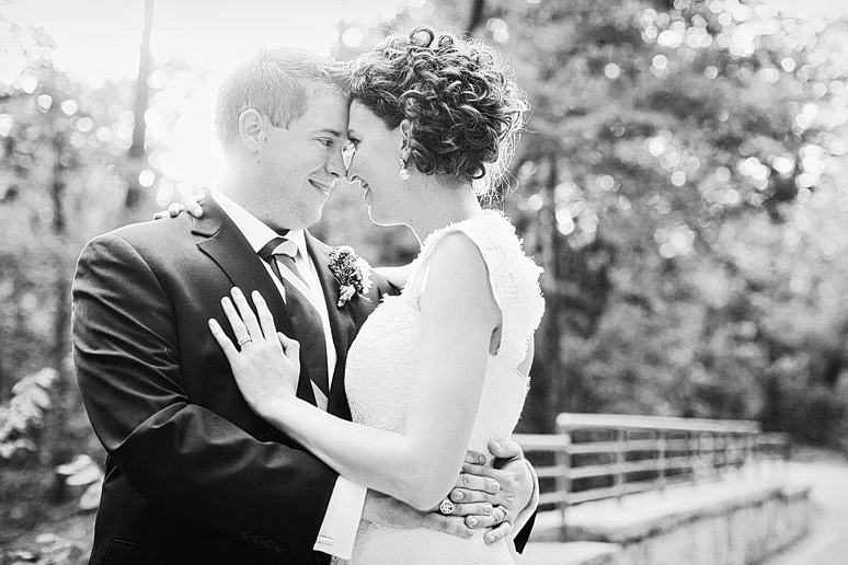bride and groom portraits in natural light at the arbor hill nature preserve in Plano by Dallas wedding photographer