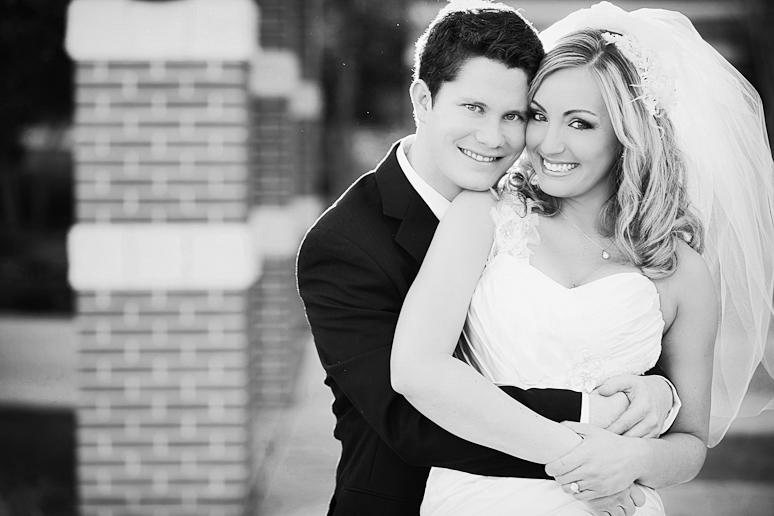 Alyssa&Tyler_Wedding_at_Hickory_street_Annex_The_Heights_Baptist_Church_AllisonDavisPhotography_036