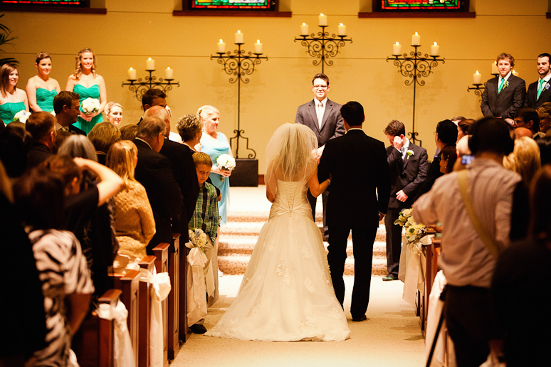 Alyssa&Tyler_Wedding_at_Hickory_street_Annex_The_Heights_Baptist_Church_AllisonDavisPhotography_046