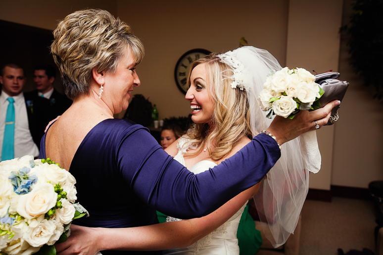 Alyssa&Tyler_Wedding_at_Hickory_street_Annex_The_Heights_Baptist_Church_AllisonDavisPhotography_057