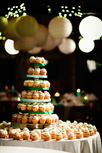 Alyssa&Tyler_Wedding_at_Hickory_street_Annex_The_Heights_Baptist_Church_AllisonDavisPhotography_060