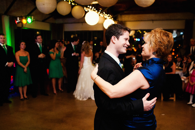 Alyssa&Tyler_Wedding_at_Hickory_street_Annex_The_Heights_Baptist_Church_AllisonDavisPhotography_065