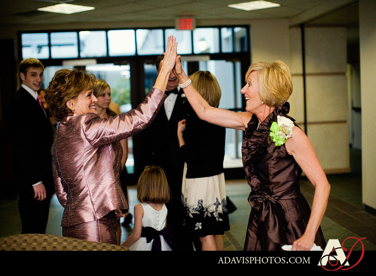 North Texas Wedding at The Heights Baptist Church in Richardson by Dallas Wedding Photographer Allison Davis Photography