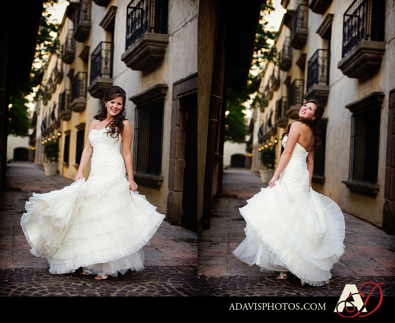Modern and romantic bridal portraits at the Las Colinas Canals by Dallas wedding photographer Allison Davis Photography