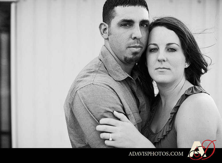 Romantic and modern country engagement portraits by Dallas Texas wedding photographer Allison Davis Photography