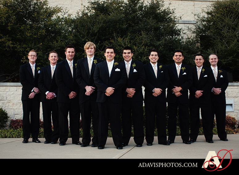 Stephanie&Luis_Wedding_Ceremony_at_Prestonwood_Baptist_Church_by_Dallas_Wedding_Photographer_Allison_Davis_Photography_011