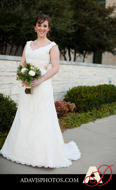 Stephanie&Luis_Wedding_Ceremony_at_Prestonwood_Baptist_Church_by_Dallas_Wedding_Photographer_Allison_Davis_Photography_014