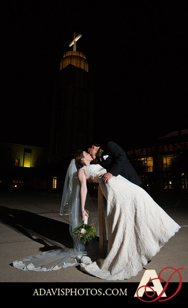 Stephanie&Luis_Wedding_Ceremony_at_Prestonwood_Baptist_Church_by_Dallas_Wedding_Photographer_Allison_Davis_Photography_055