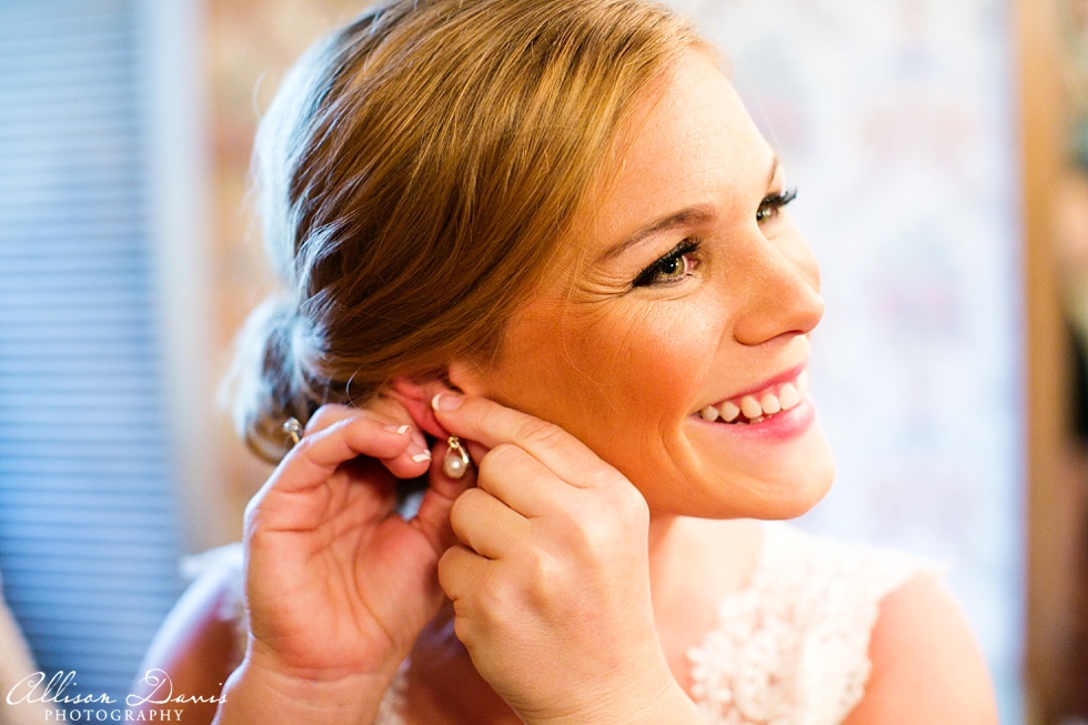 Christine_Jonathan_Wedding_Fort_Worth_First_United_Methodist_Church_Joe_T_Garcias_AllisonDavisPhotography_006