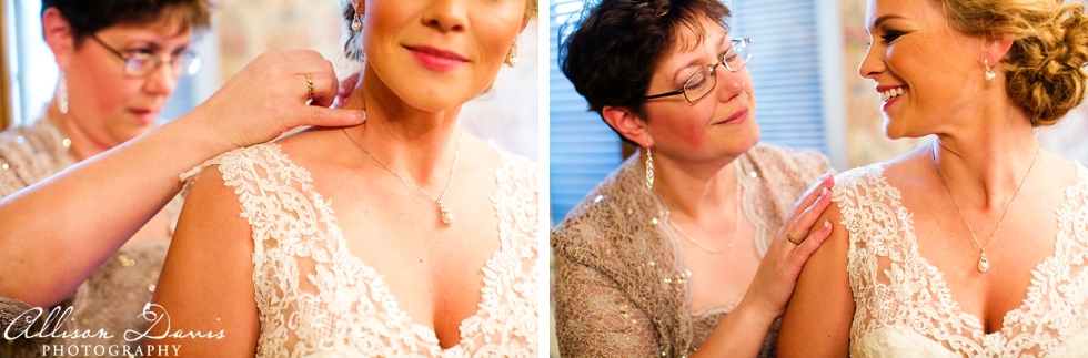 Christine_Jonathan_Wedding_Fort_Worth_First_United_Methodist_Church_Joe_T_Garcias_AllisonDavisPhotography_007