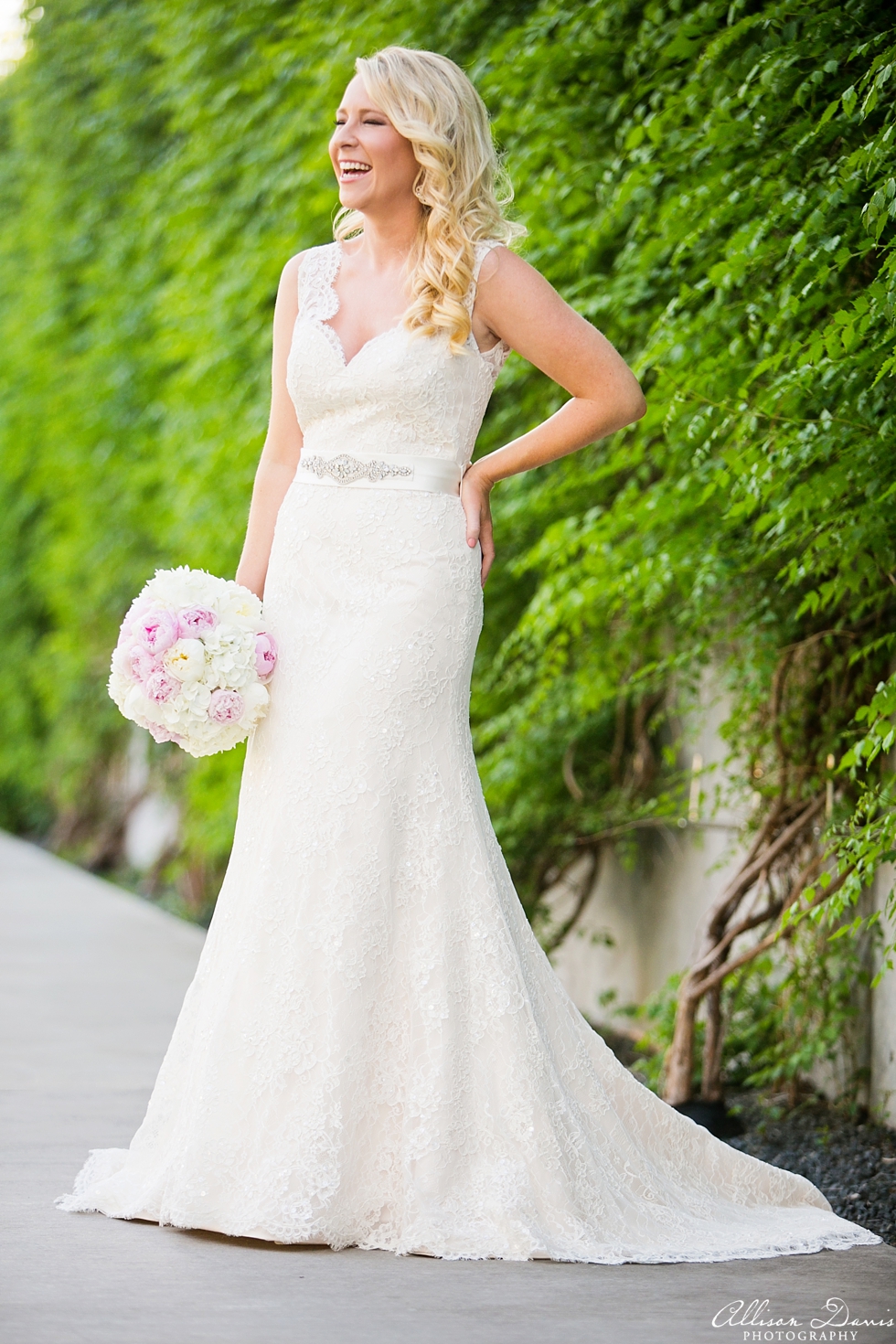 Emily_Dallas_Bridal_Portraits_by_Allison_Davis_Photography_004