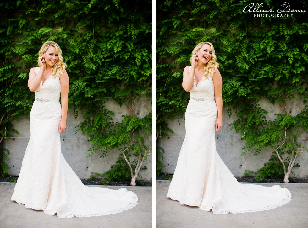 Emily_Dallas_Bridal_Portraits_by_Allison_Davis_Photography_009