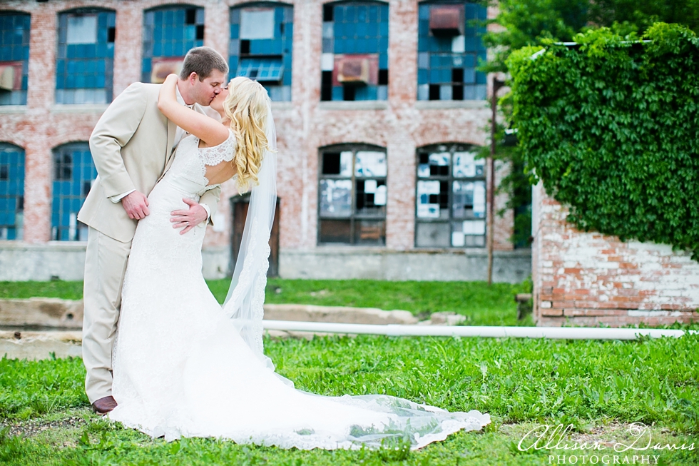 Emily_Clay_Dallas_McKinney_Wedding_The_Cotton_Mill_Allison_Davis_Photography_0021