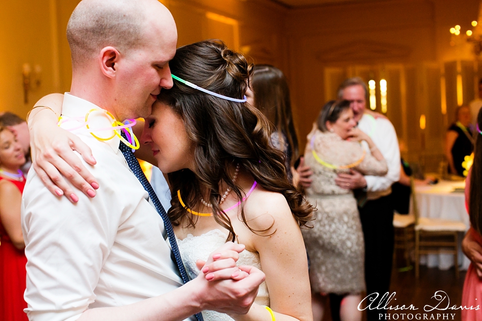 Virginia_Michael_Highland_Park_Wedding_Saint_Michael_All_Angels_Brook_Hollow_Country_Club_AllisonDavisPhotography_0031